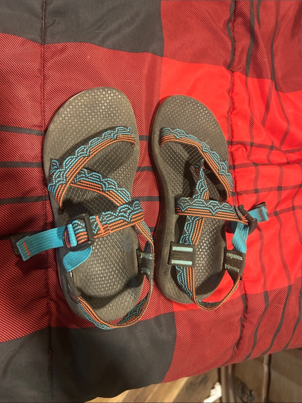 Chacos women’s size 6